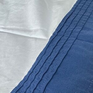 Crown & Ivy White w/Navy Ribbon Trim Bedskirt Queen/King size. Adjustable